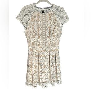 Francesca’s lace dress